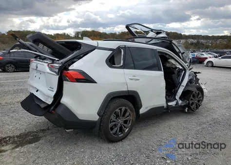 2024 Toyota Rav4 Xle Premium z USA, uszkodzony, nr VIN JTMB6RFV4RJ044105